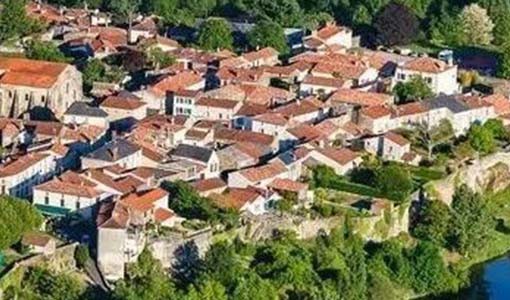 呼伦贝尔回乡建别墅为什么一定要选专业乡墅公司